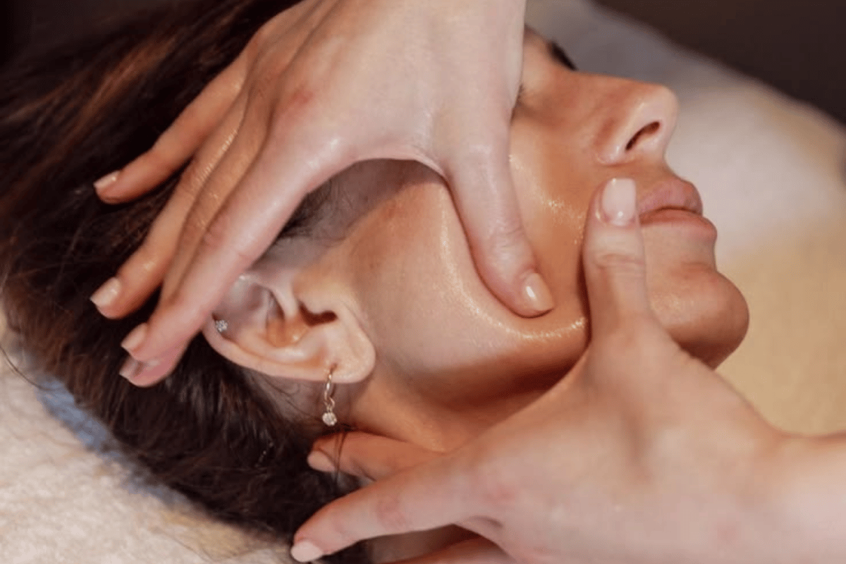 Massage / Totok Wajah